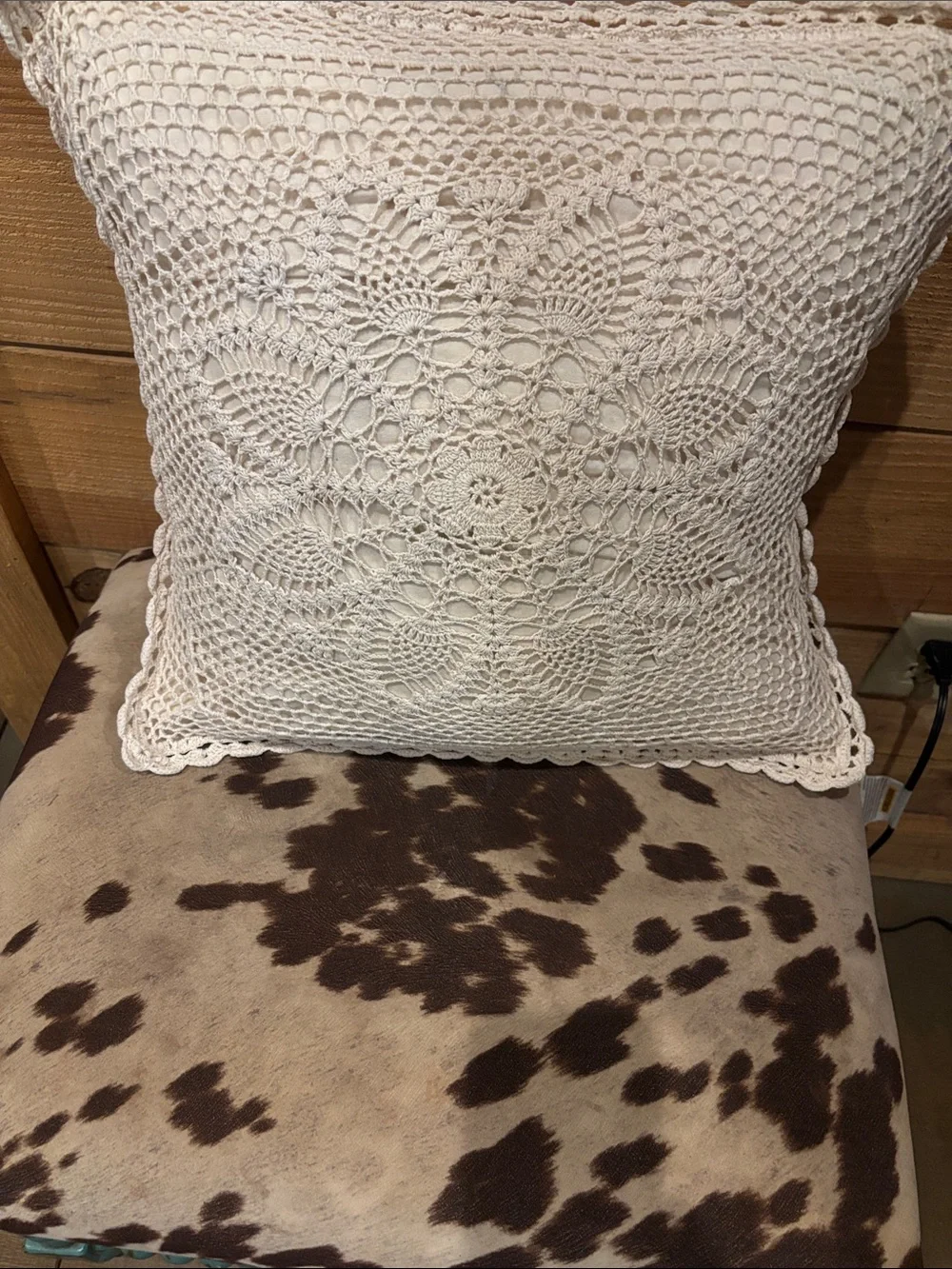Handmade Crochet Decorative Pillow - Cream